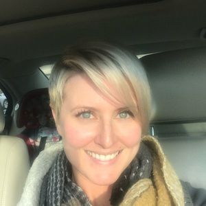 Meet your Posher, Anna